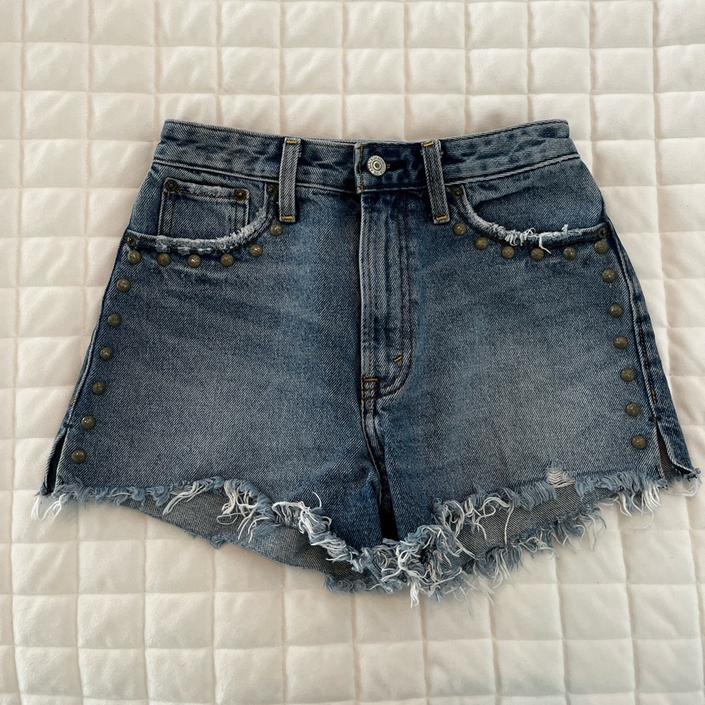 Abercrombie & Fitch Annie High Rise Shorts size 24/00